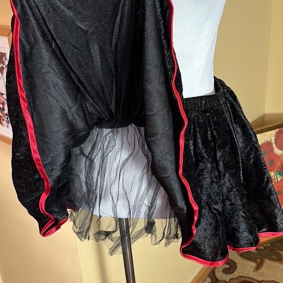 Vtg Sexy Vamprie Size Small/Medium VELVET VAMP by Delicious Corset Skirt Hat - Picture 10 of 16